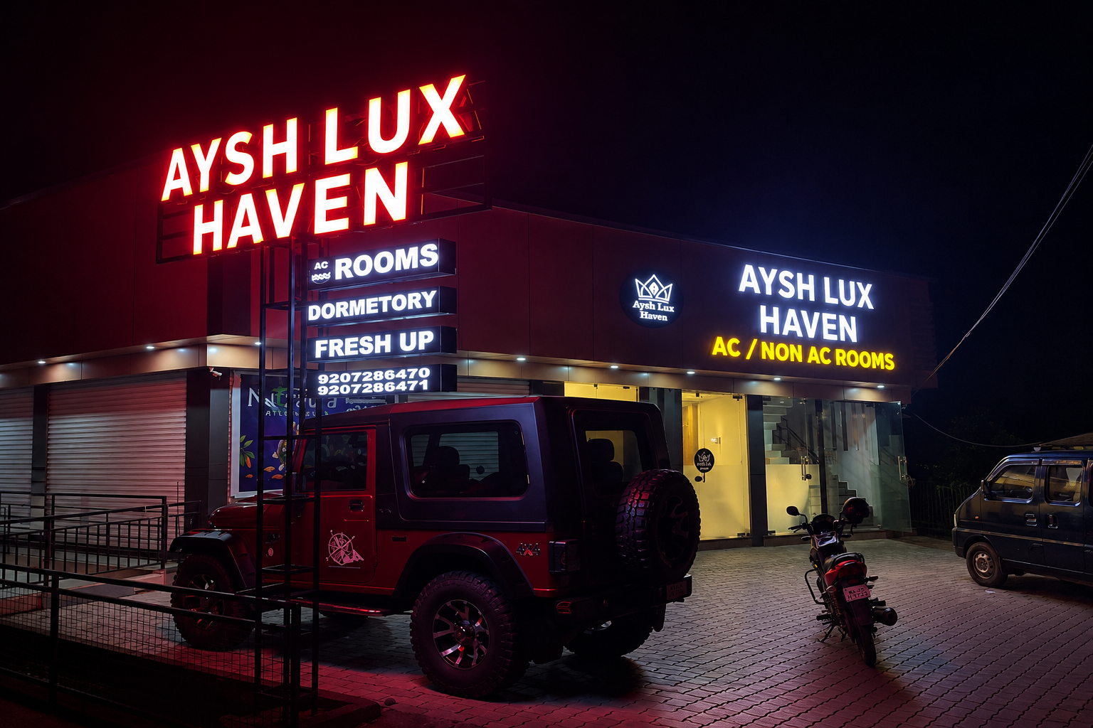 Aysh Lux Haven Illuminated Facade, Signage & Private Parking Courtyard
